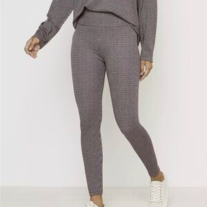 Lou & Grey Checkered Leggings - Black and White